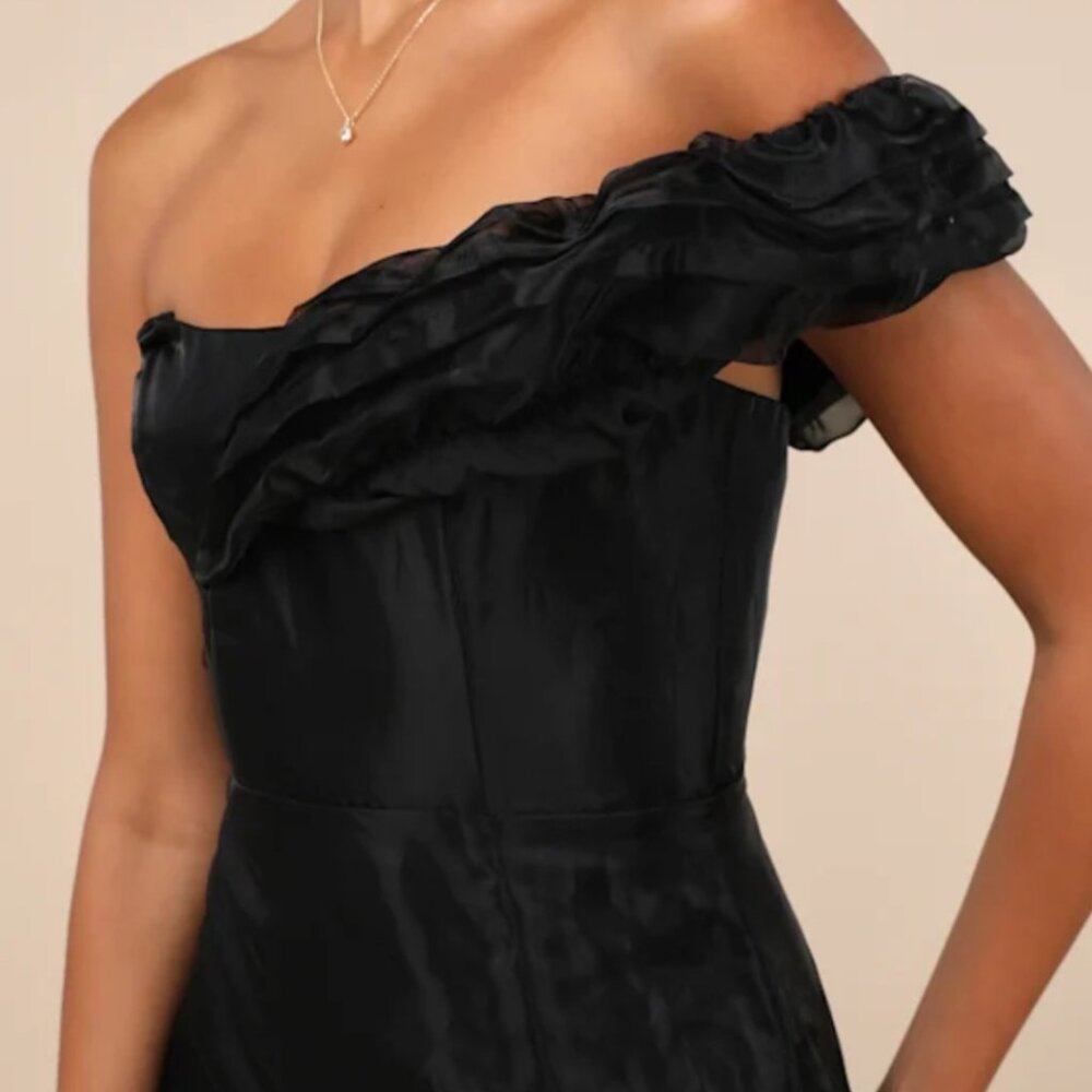 Silhouette Black Organza Off-the-Shoulder Maxi Dress